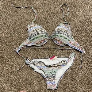 Victoria’s Secret bikini